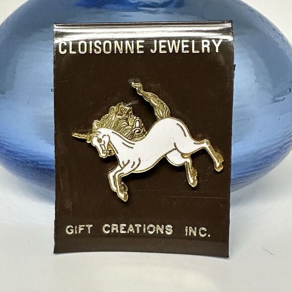 Vintage 1980 Gift Creations Unicorn Cloisonne Lapel Pin Brooch White Gold Enamel - Picture 1 of 9